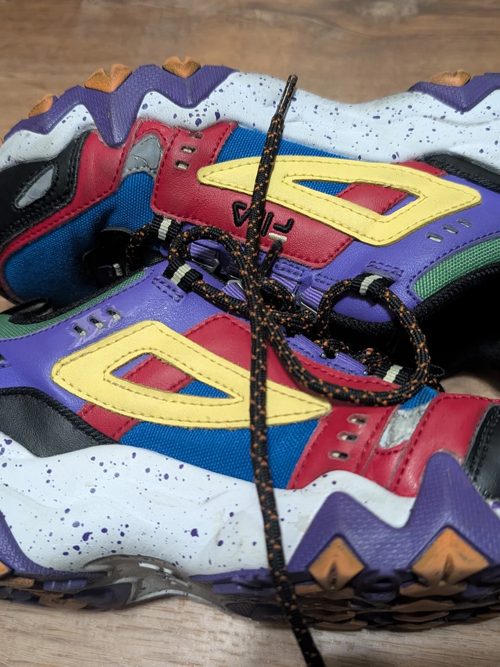 FILA Women’s Size 8 Multicolor Trail Shoes Chunky Sneakers Y2K Gorpcore